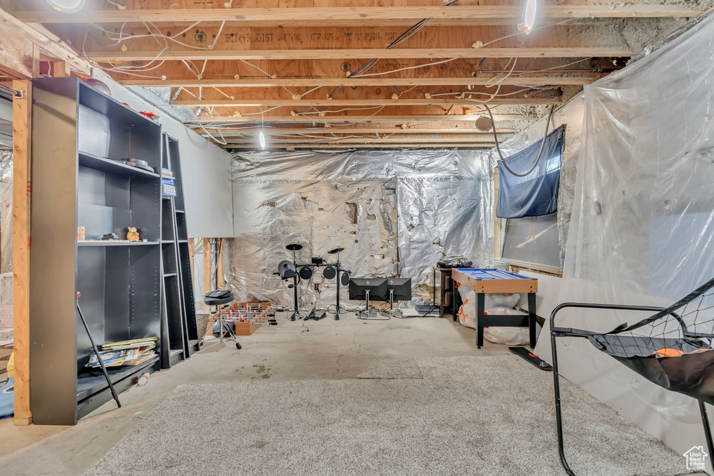 4346 S LONG VALLEY DR West Valley City, UT 84128