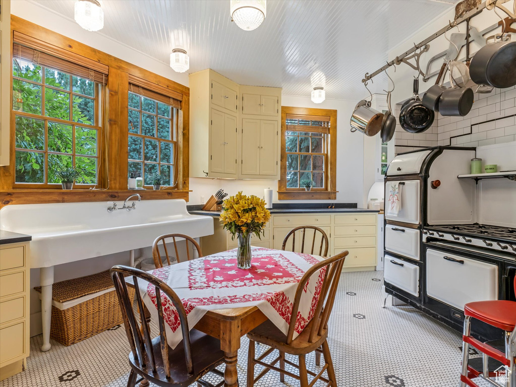 Photo 31 for MLS #2118065 at 252 N 400 East