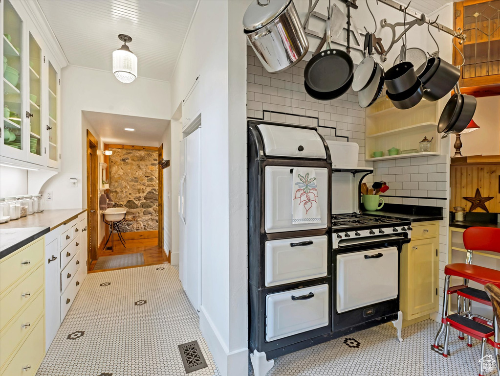Photo 32 for MLS #2118065 at 252 N 400 East