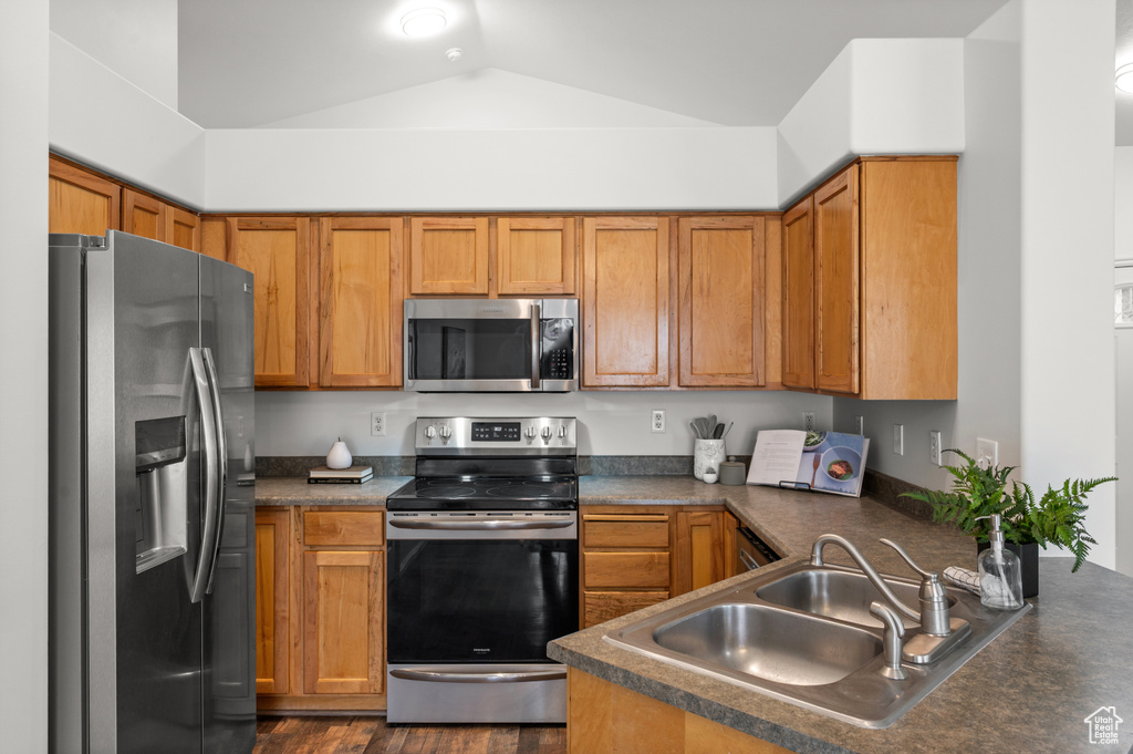 Photo 12 for MLS #2118066 at 5888 S Stone Bluff Way