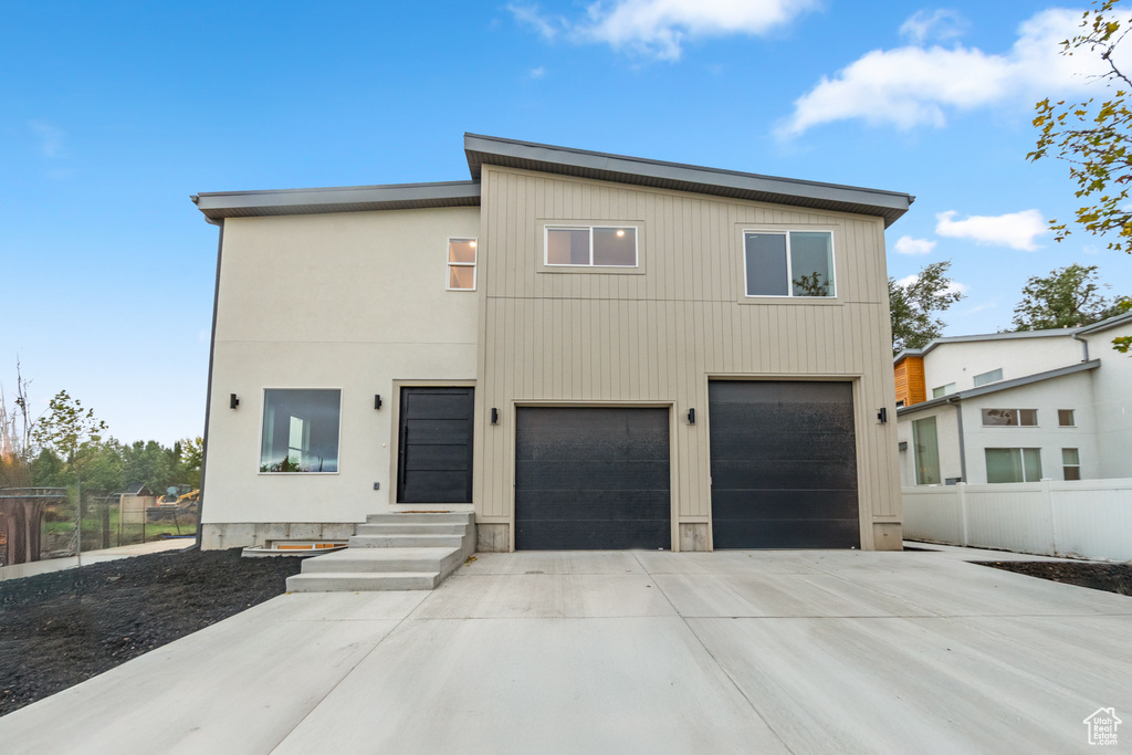 Photo 3 for MLS #2118073 at 830 E Grand Cayman Dr