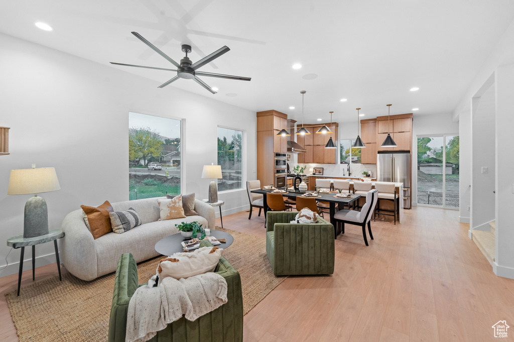 Photo 7 for MLS #2118073 at 830 E Grand Cayman Dr