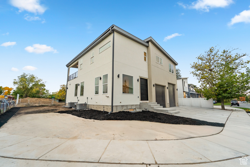 Photo 4 for MLS #2118073 at 830 E Grand Cayman Dr