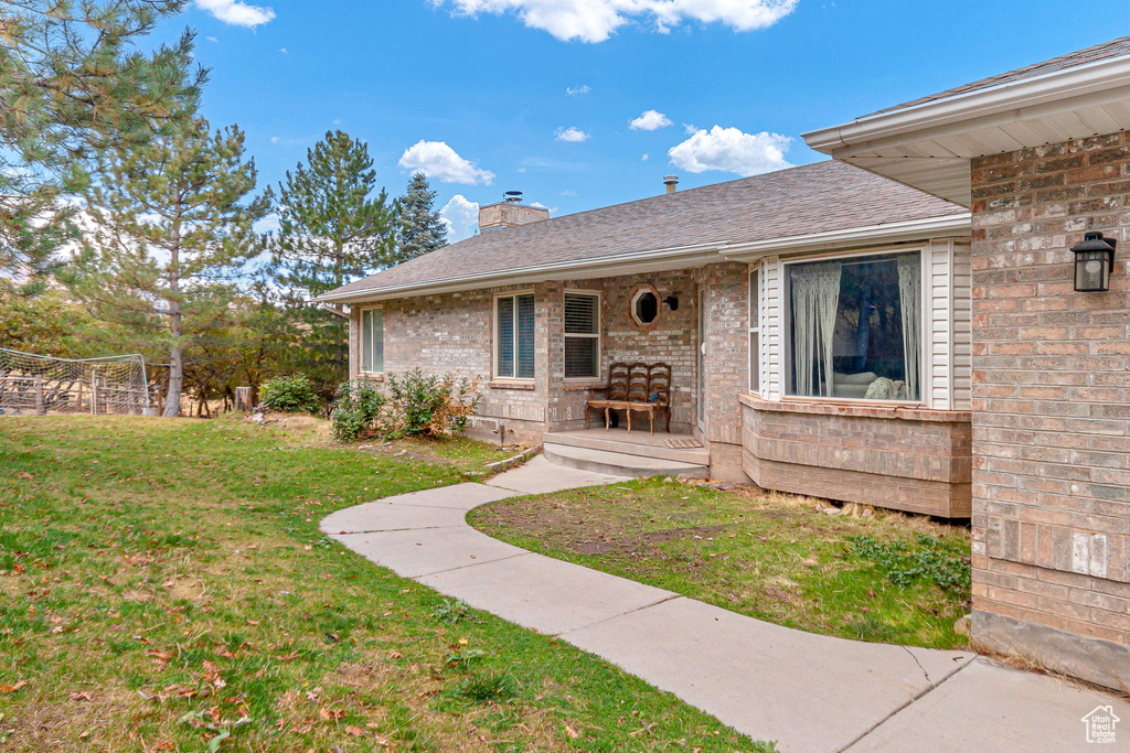Photo 11 for MLS #2118076 at 195 S Oak Dr