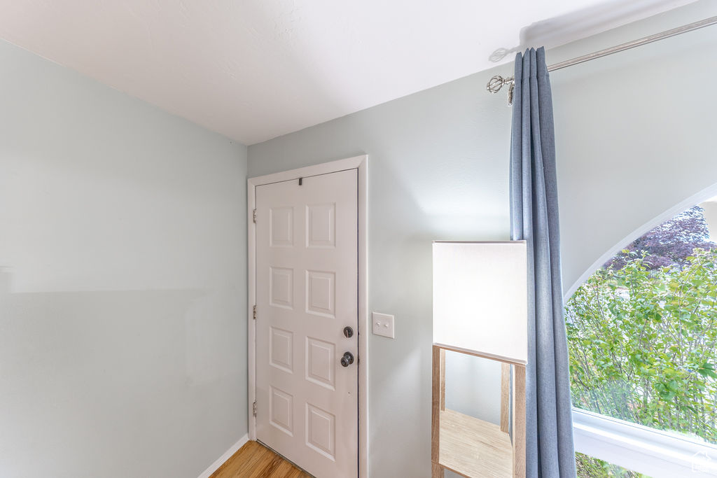 Photo 3 for MLS #2118087 at 1447 E 2700 North