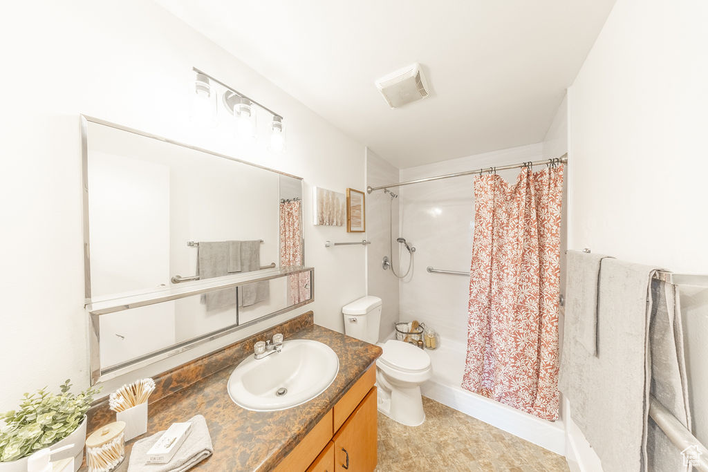 Photo 11 for MLS #2118087 at 1447 E 2700 North