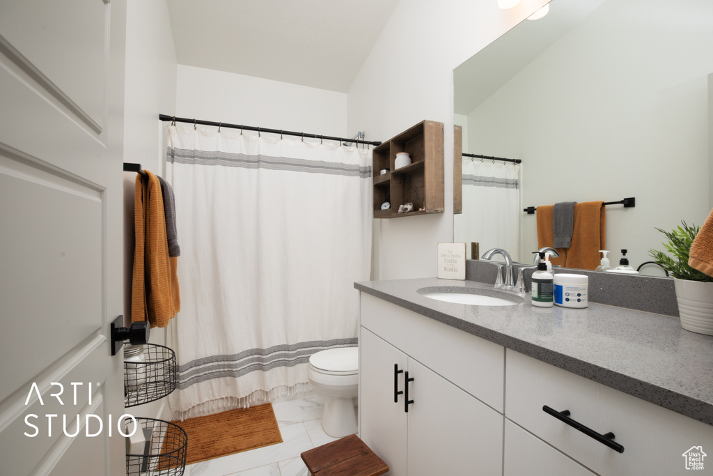 Photo 9 for MLS #2118088 at 1606 E Bountiful Ln