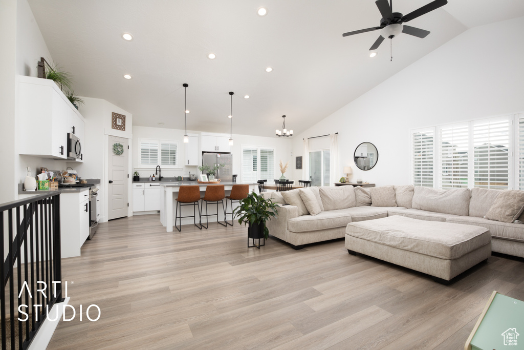 Photo 15 for MLS #2118088 at 1606 E Bountiful Ln