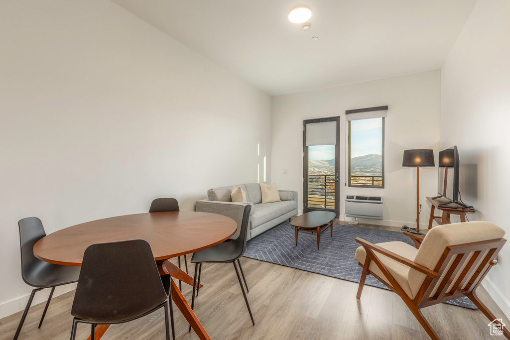 Photo 4 for MLS #2118089 at 2303 W Deer Hollow Rd #2211