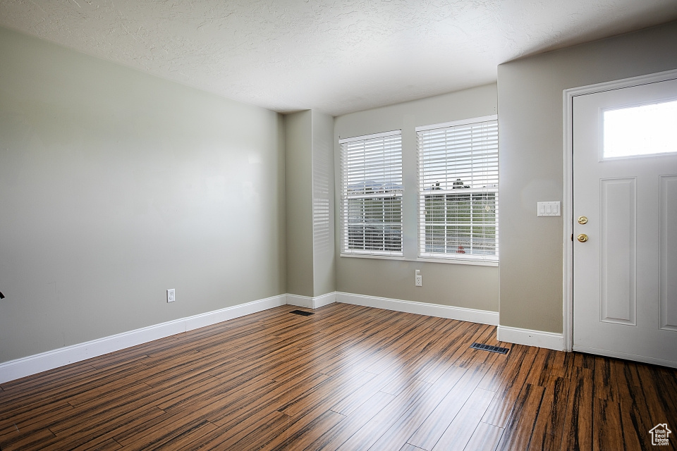 Photo 2 for MLS #2118097 at 6761 S High Bluff Dr