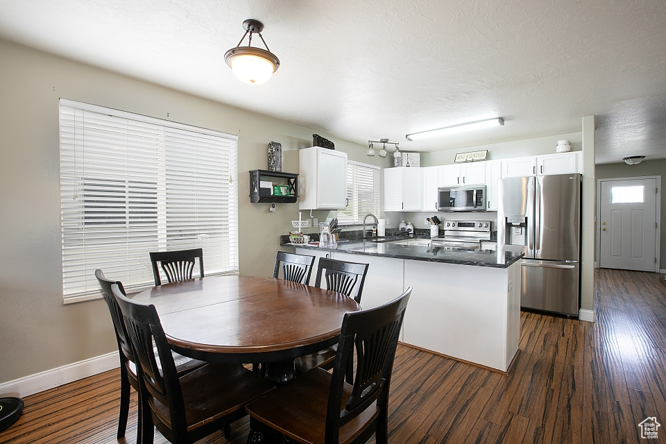 Photo 5 for MLS #2118097 at 6761 S High Bluff Dr