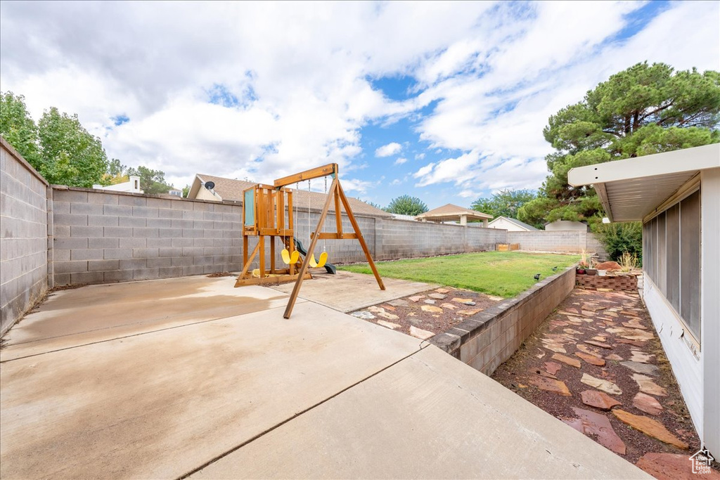 Photo 40 for MLS #2118098 at 1660 Evergreen Dr