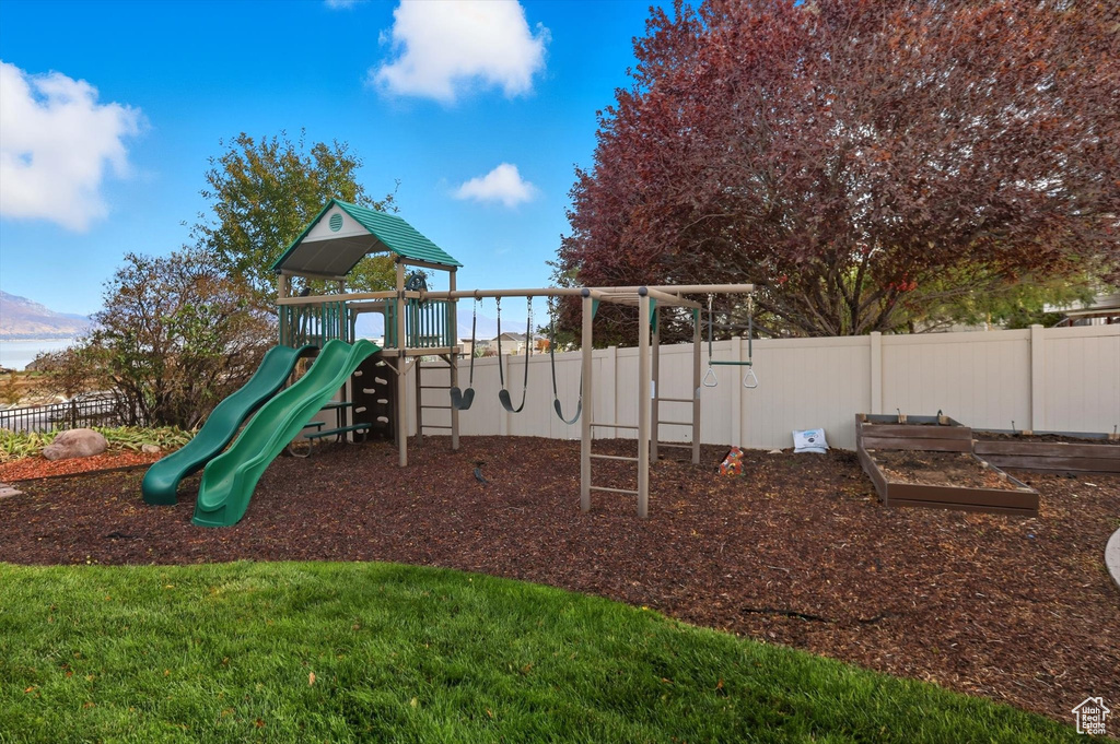 2262 S MAVERICK RD Saratoga Springs, UT 84045