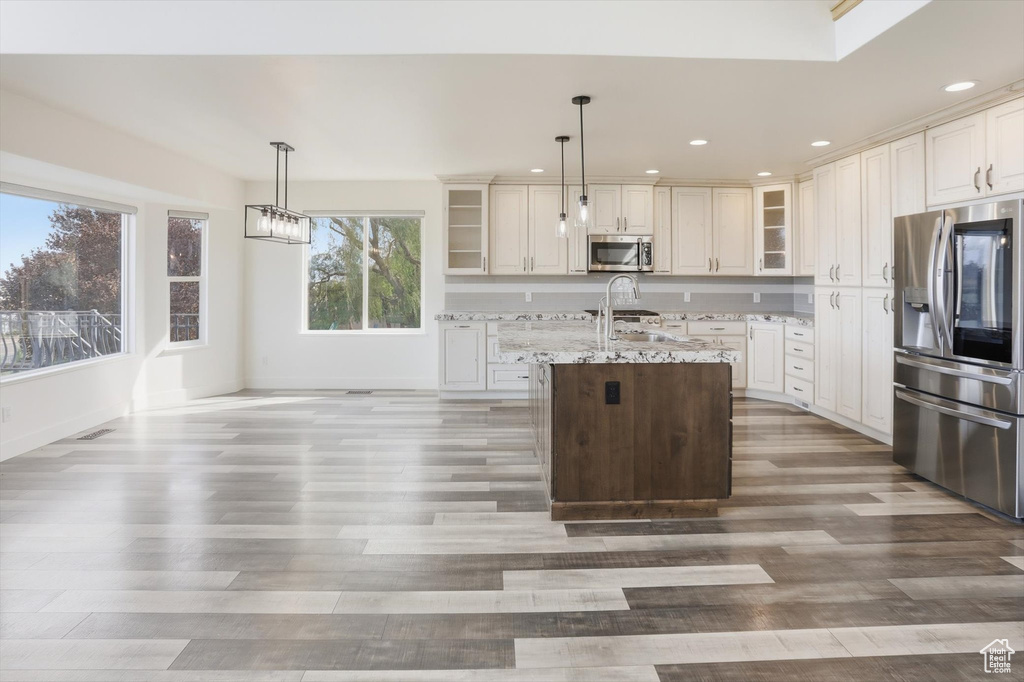 2262 S MAVERICK RD Saratoga Springs, UT 84045