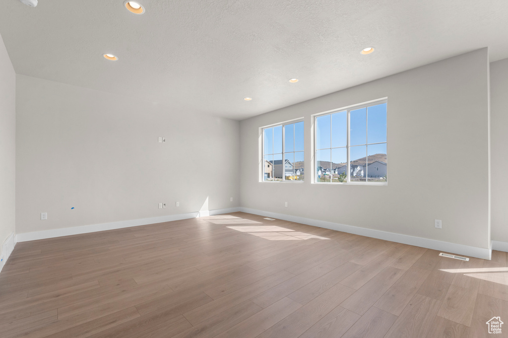 Photo 6 for MLS #2118110 at 6806 N Desert Crk