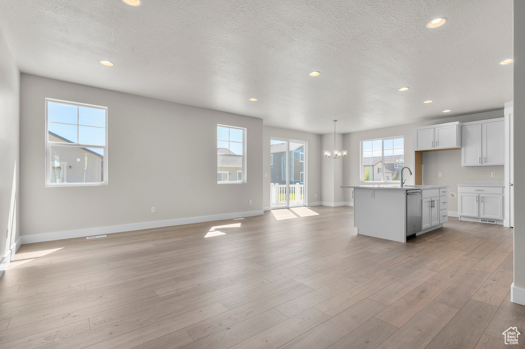 Photo 9 for MLS #2118119 at 6754 N Desert Crk