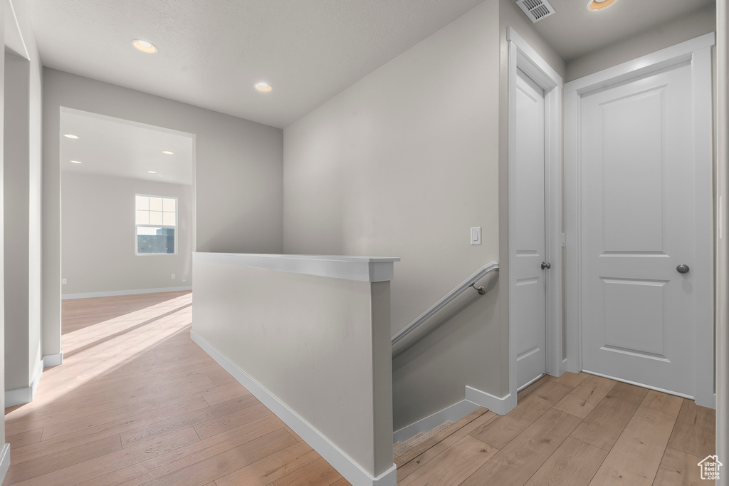 Photo 5 for MLS #2118123 at 1832 E Kern Mtn
