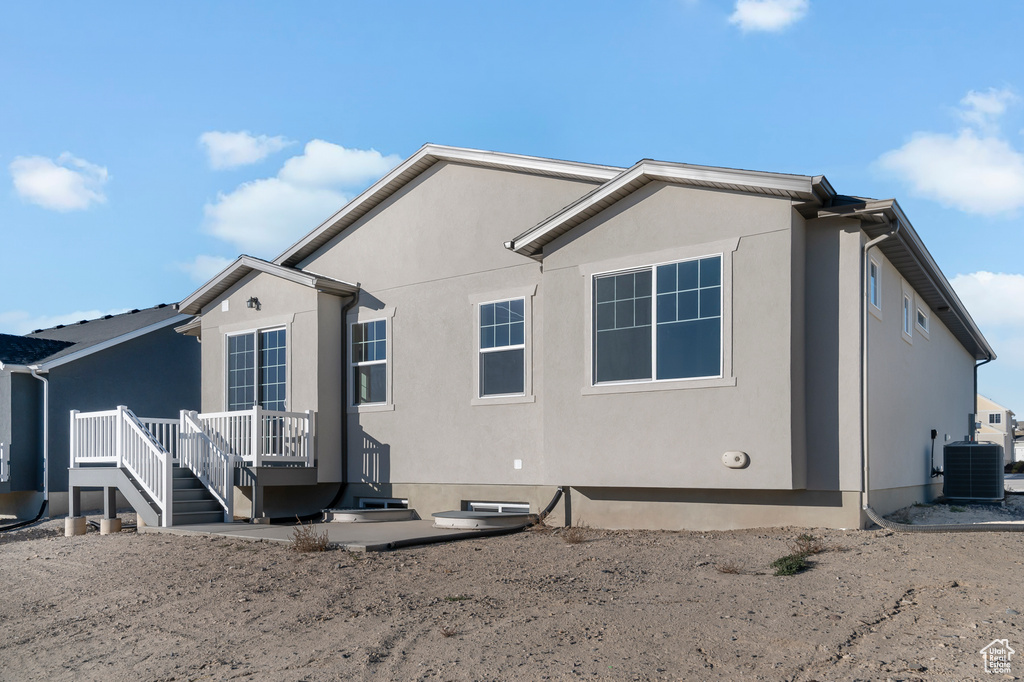 Photo 2 for MLS #2118123 at 1832 E Kern Mtn