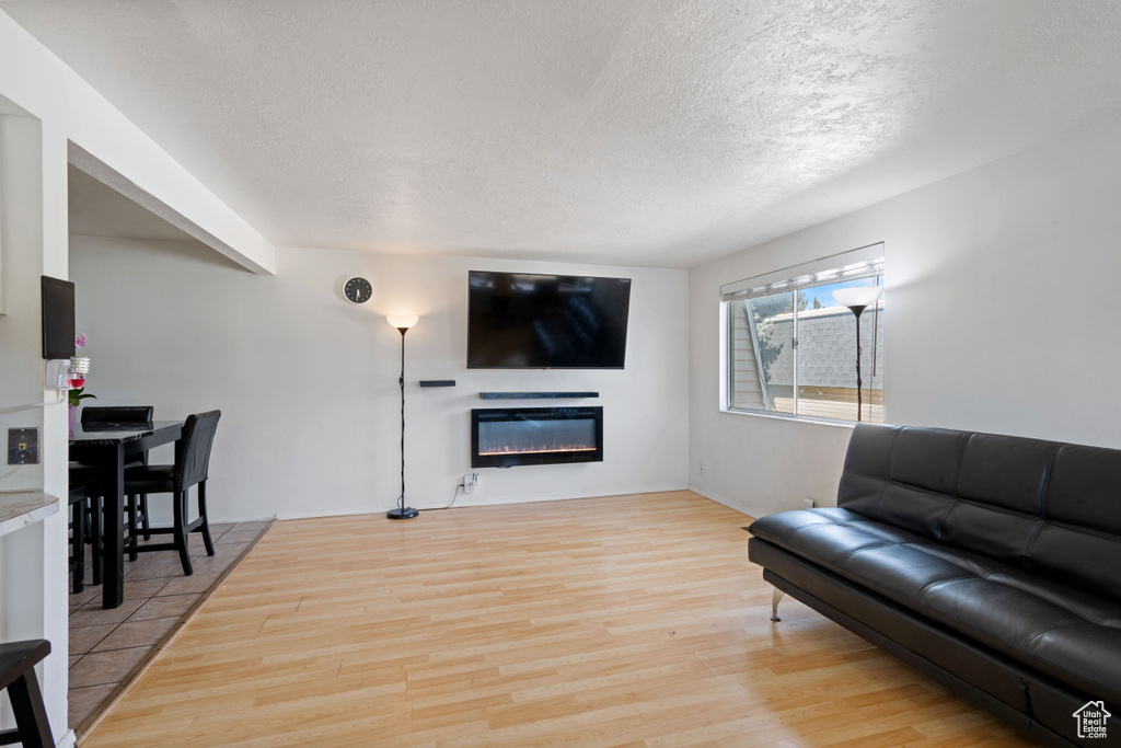Photo 5 for MLS #2118125 at 4332 S 1195 West #18D