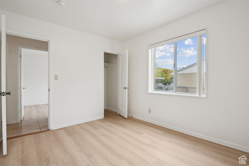 Photo 17 for MLS #2118126 at 1537 W Glenrose Dr