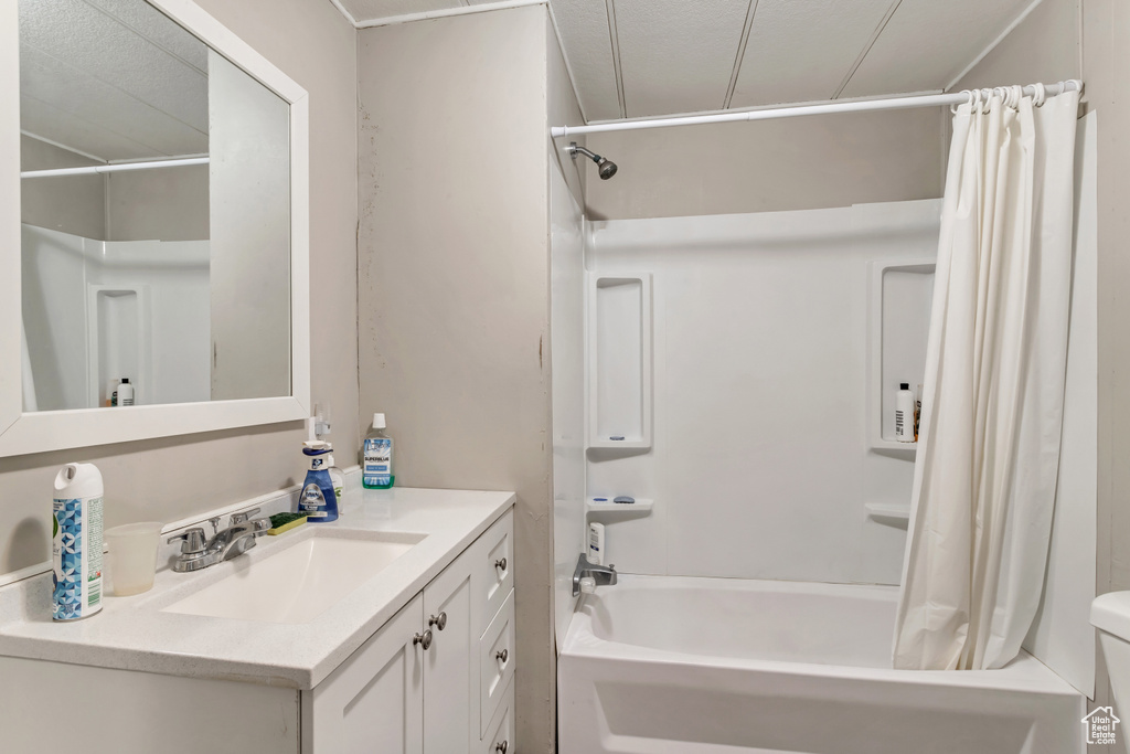 Photo 10 for MLS #2118145 at 1598 N 210 East #107