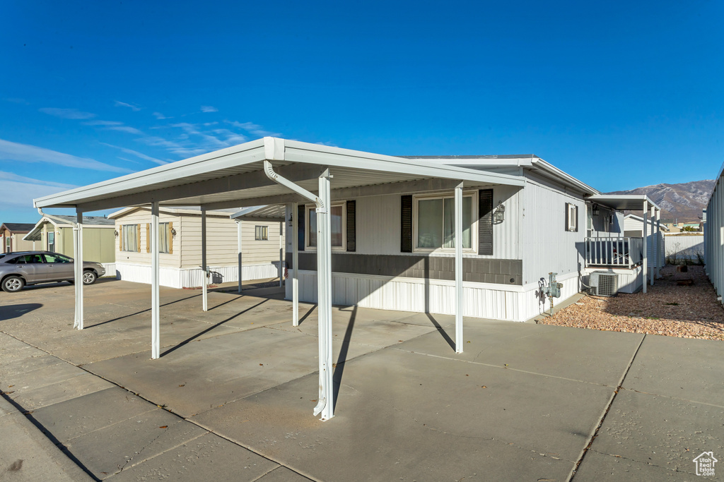 Photo 4 for MLS #2118145 at 1598 N 210 East #107