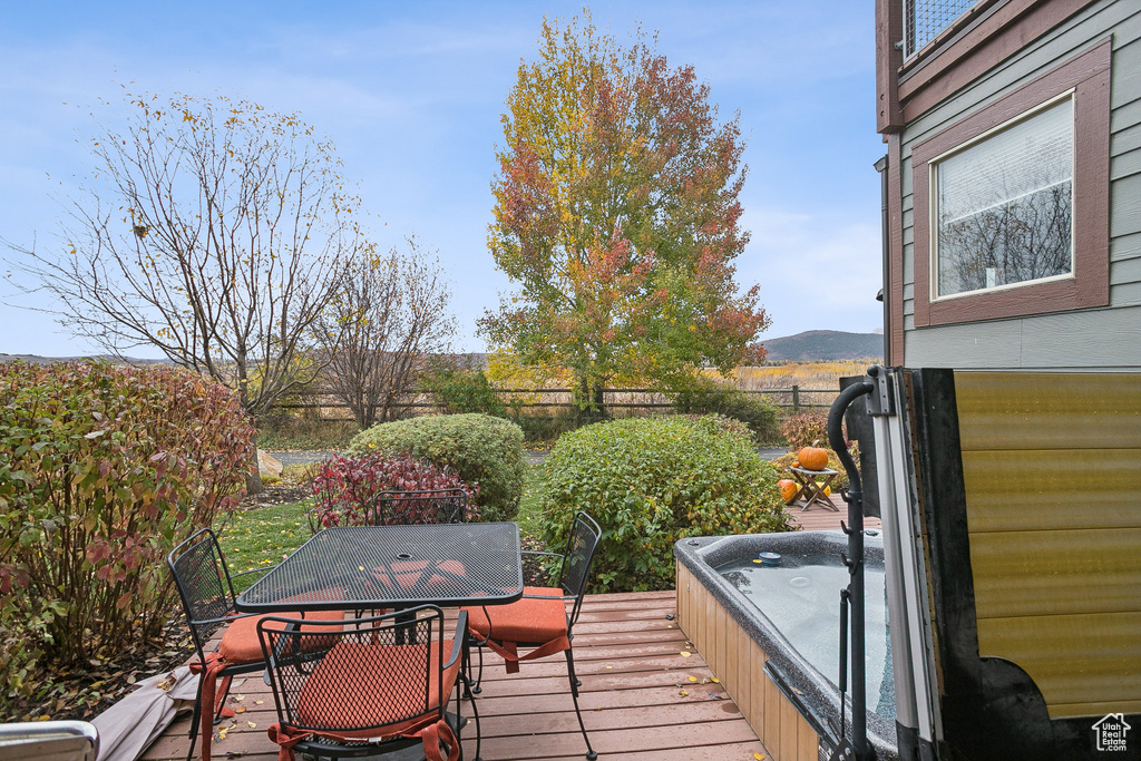 Photo 7 for MLS #2118152 at 6296 N Park Ln #13