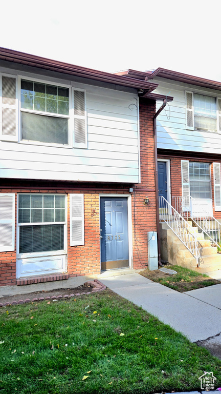 Photo 2 for MLS #2118156 at 8732 S 620 East