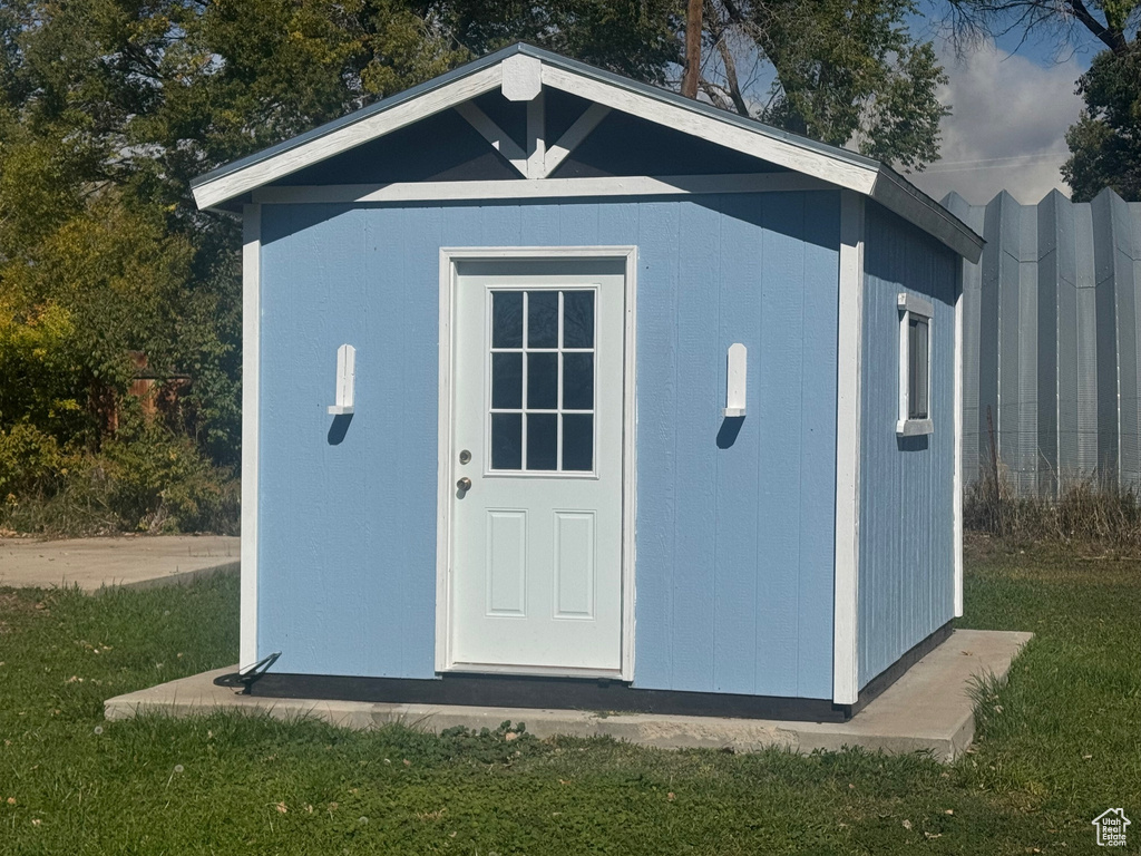 Photo 4 for MLS #2118164 at 2192 W 9000 North