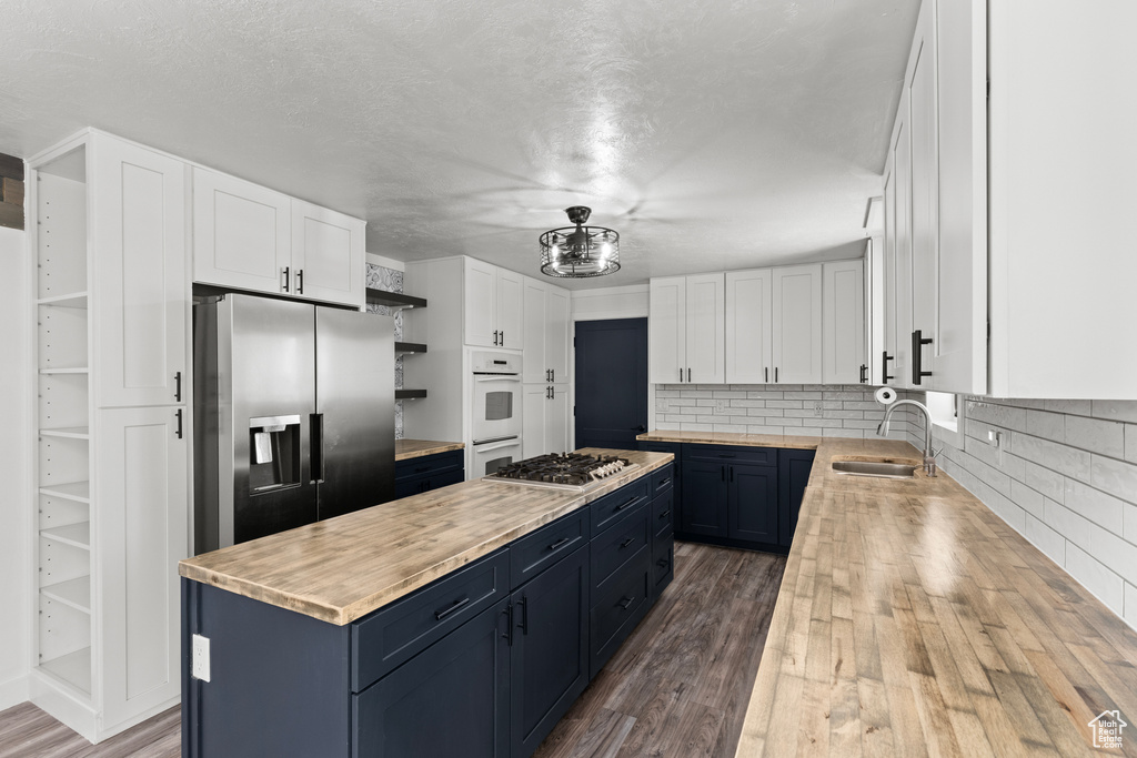 Photo 8 for MLS #2118165 at 501 Southwest St