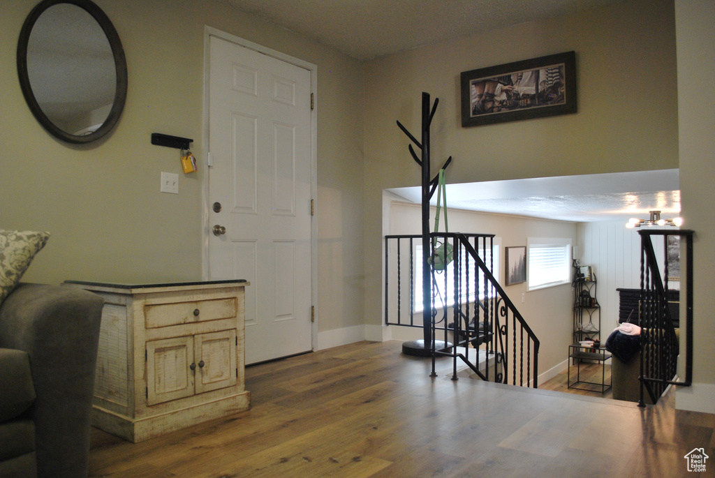 Photo 3 for MLS #2118188 at 1740 N Gregory Dr