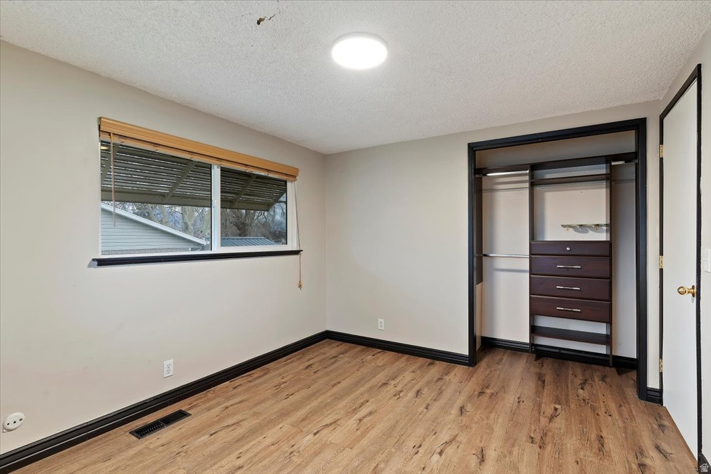 1740 N GREGORY DR Layton, UT 84041