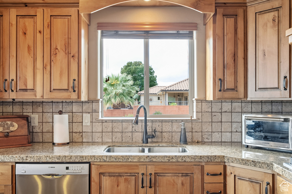 Photo 17 for MLS #2118192 at 581 W 1660 North