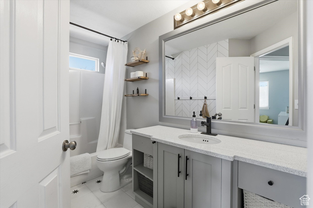 7721 S VILLAGE DR West Jordan, UT 84081