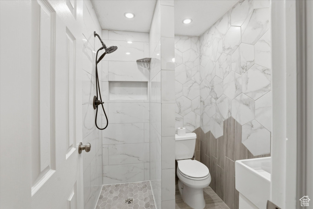 7721 S VILLAGE DR West Jordan, UT 84081