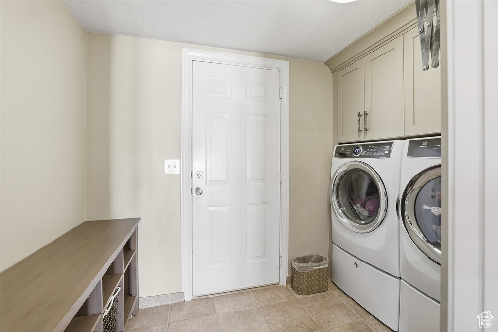 7721 S VILLAGE DR West Jordan, UT 84081