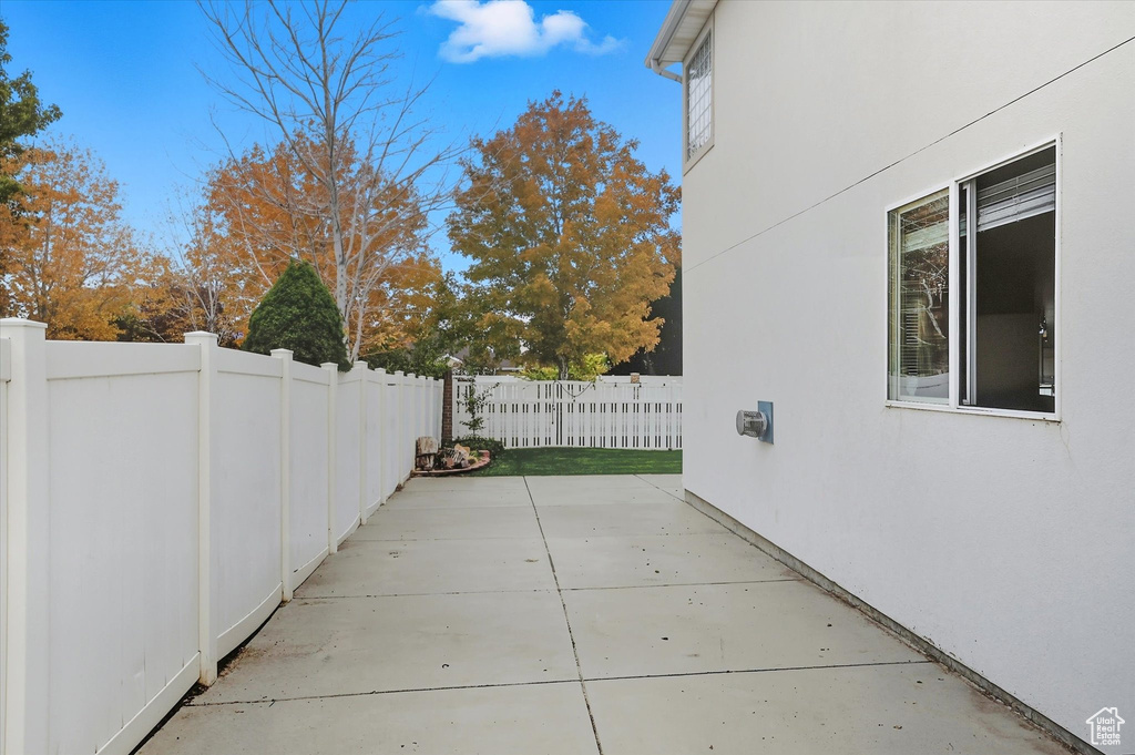 7721 S VILLAGE DR West Jordan, UT 84081