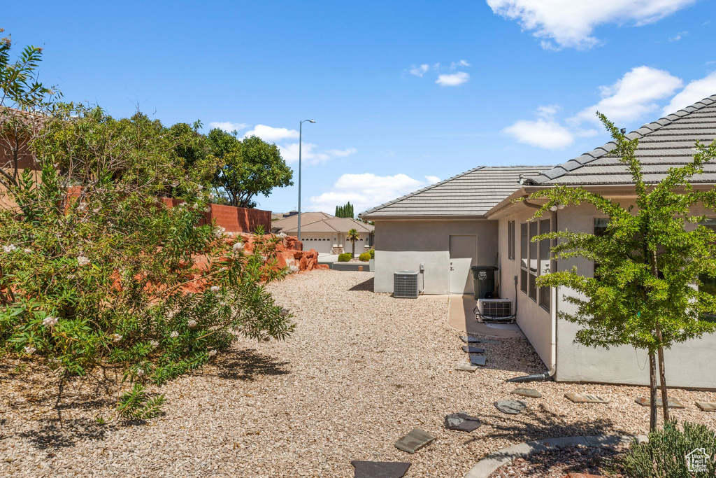 Photo 38 for MLS #2118199 at 993 N Las Entradas Dr