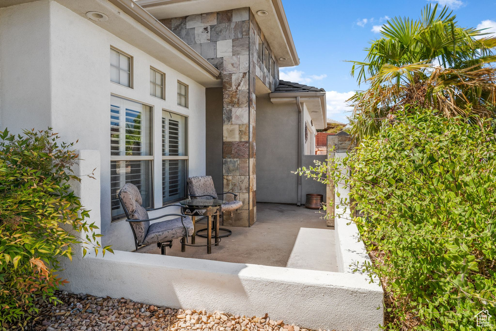 Photo 7 for MLS #2118199 at 993 N Las Entradas Dr