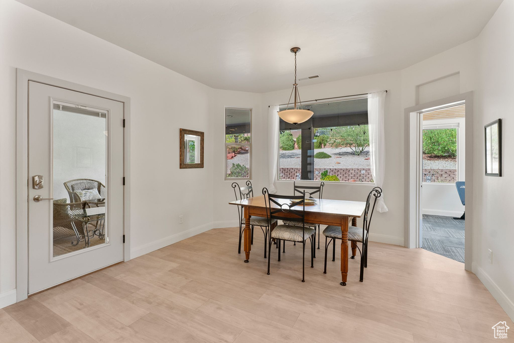 Photo 13 for MLS #2118199 at 993 N Las Entradas Dr