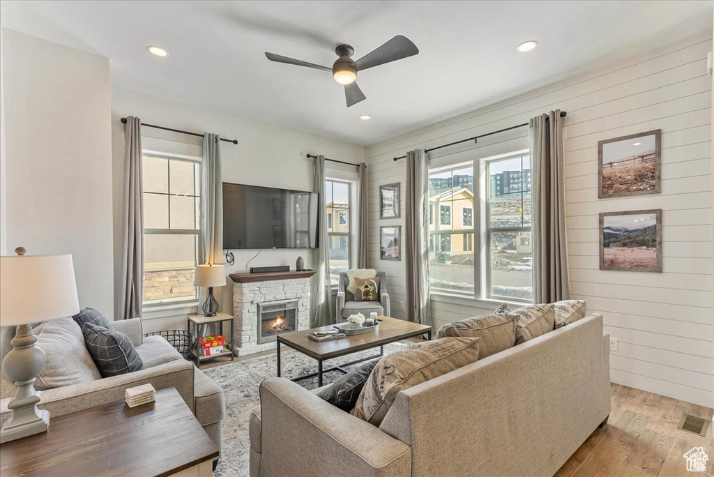 Photo 3 for MLS #2118210 at 1053 W Wasatch Spring Rd