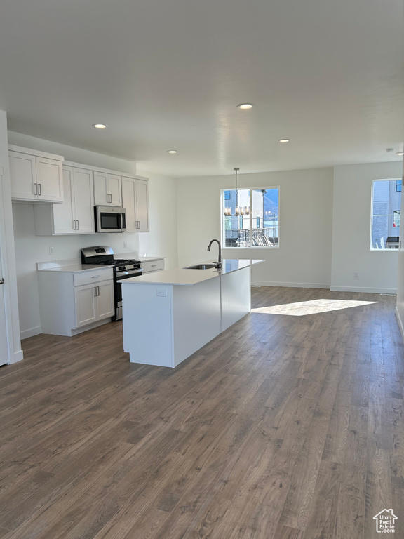 Photo 5 for MLS #2118211 at 589 W 1810 North #66