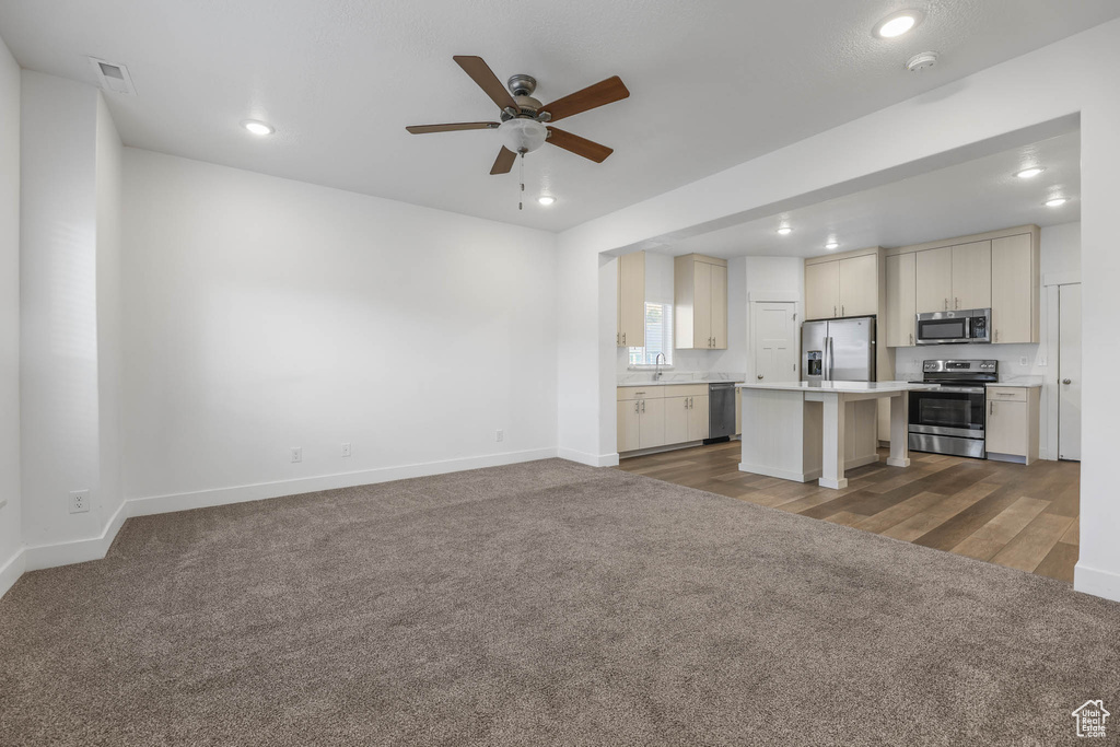 Photo 5 for MLS #2118223 at 2759 E Riata Aly #312