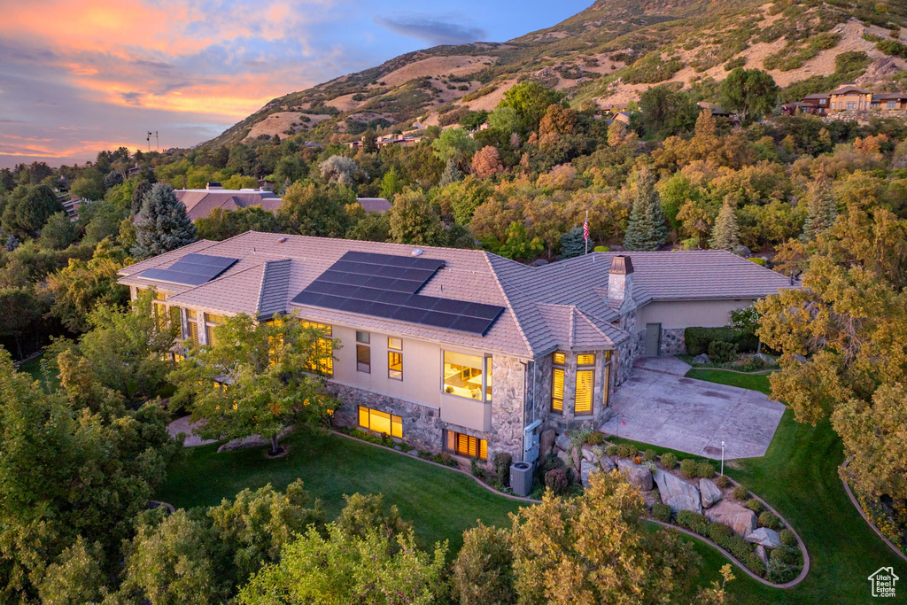 5210 SKYLINE PKWY Ogden, UT 84403