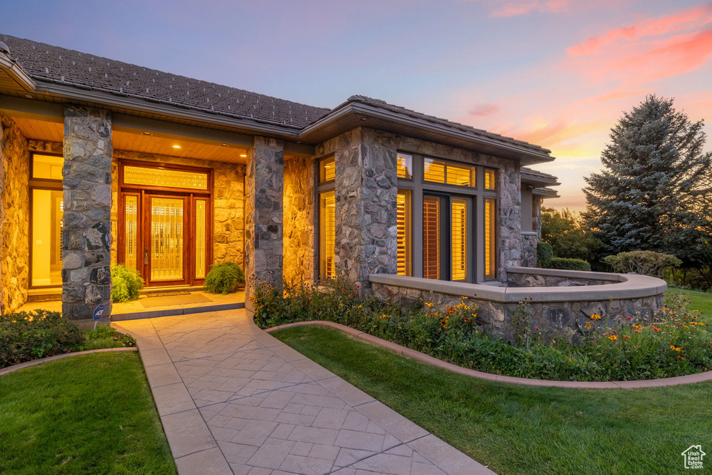 5210 SKYLINE PKWY Ogden, UT 84403