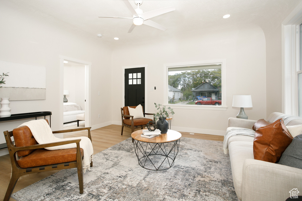 Photo 4 for MLS #2118237 at 233 30th St