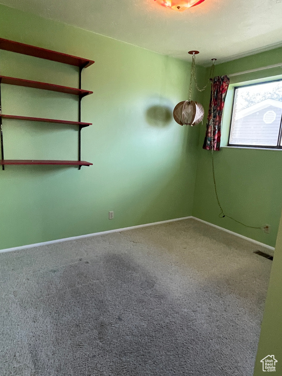 Photo 14 for MLS #2118242 at 2099 E Worchester Dr