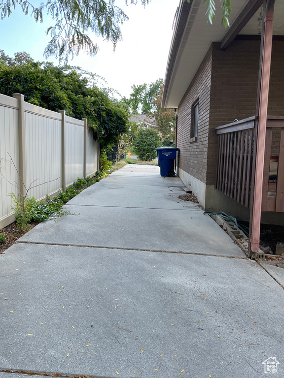 Photo 32 for MLS #2118242 at 2099 E Worchester Dr