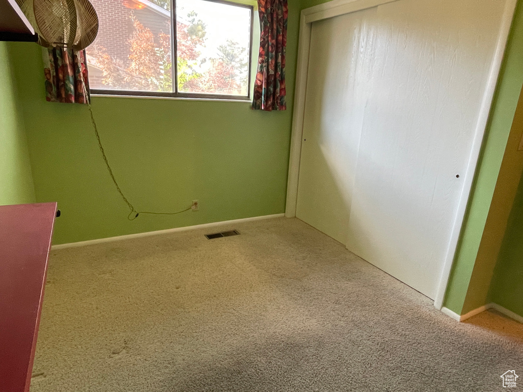 Photo 15 for MLS #2118242 at 2099 E Worchester Dr