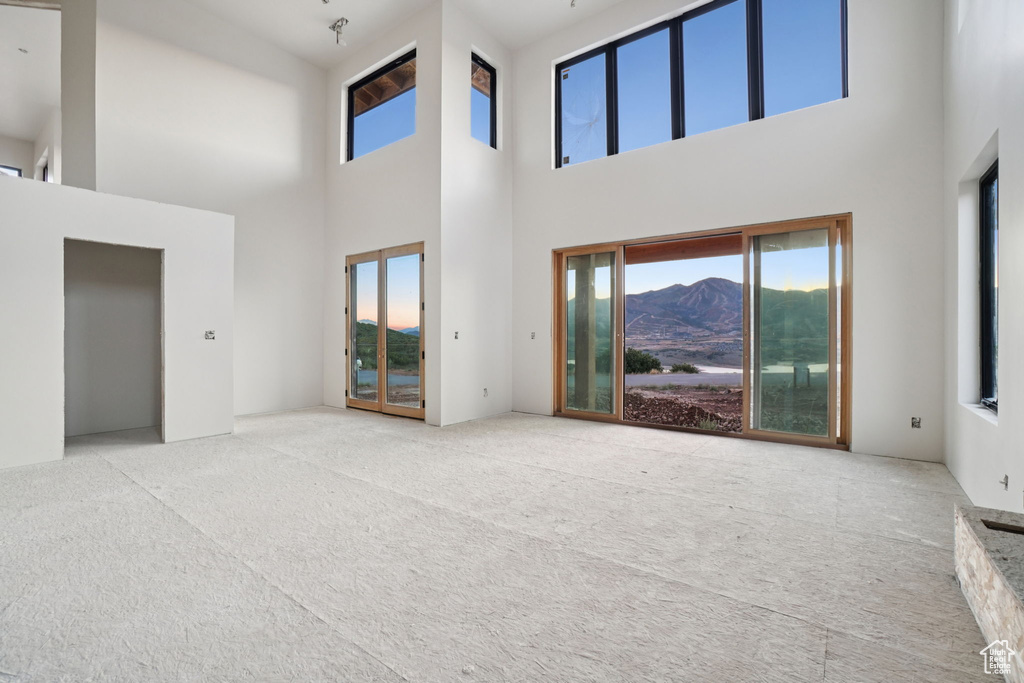 Photo 5 for MLS #2118256 at 10646 N Reflection Rdg